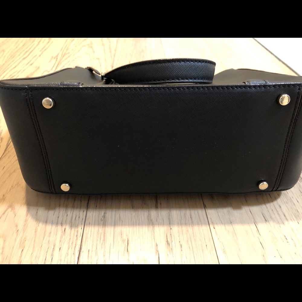 Fantastic condition! Kate Spade New York satchel! - Picture 3 of 10